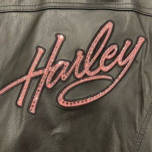 Women Harley Davidson jacket .. perfect condition!!! …worn 3-4 times  beautiful
